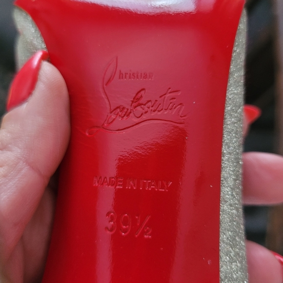 Christian louboutin heels - Picture 4 of 4